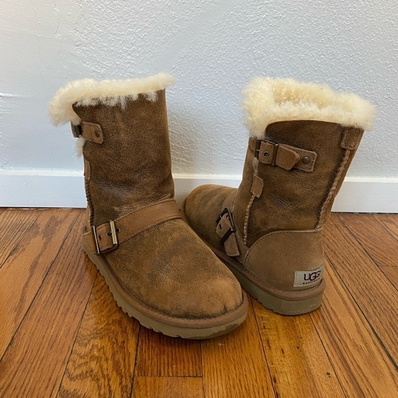 UGG Dylan Short Shearling Bomber Boots Chestnut Size 6 - Picture 2 of 7
